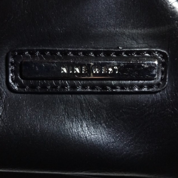 Nine West - Picture 2 of 4